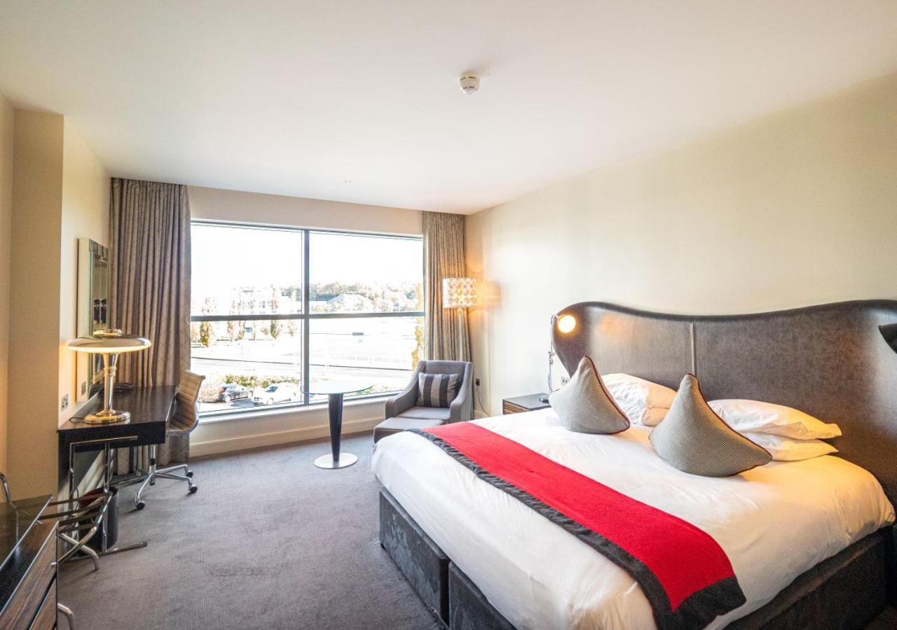 Brooklands Hotel & Spa Weybridge Ngoại thất bức ảnh
