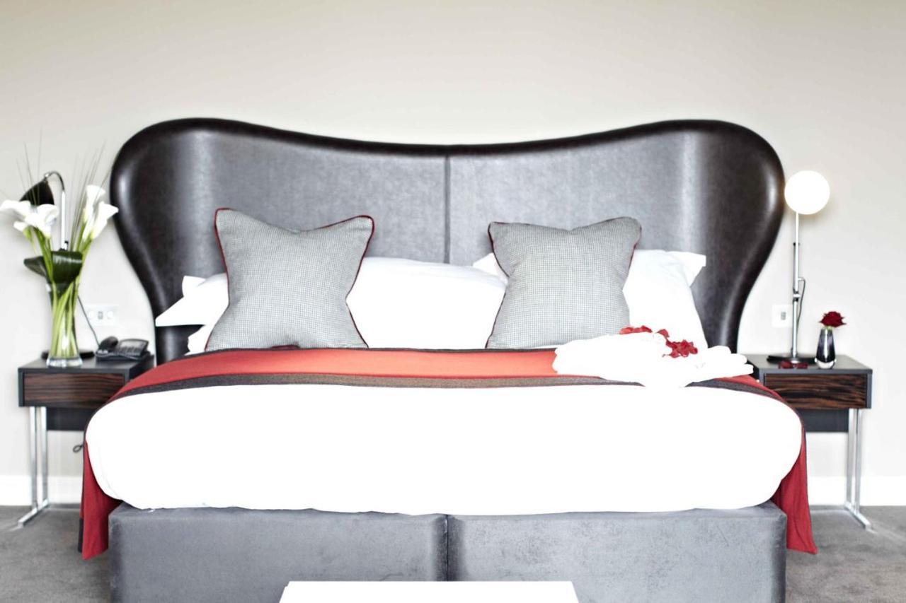 Brooklands Hotel & Spa Weybridge Ngoại thất bức ảnh