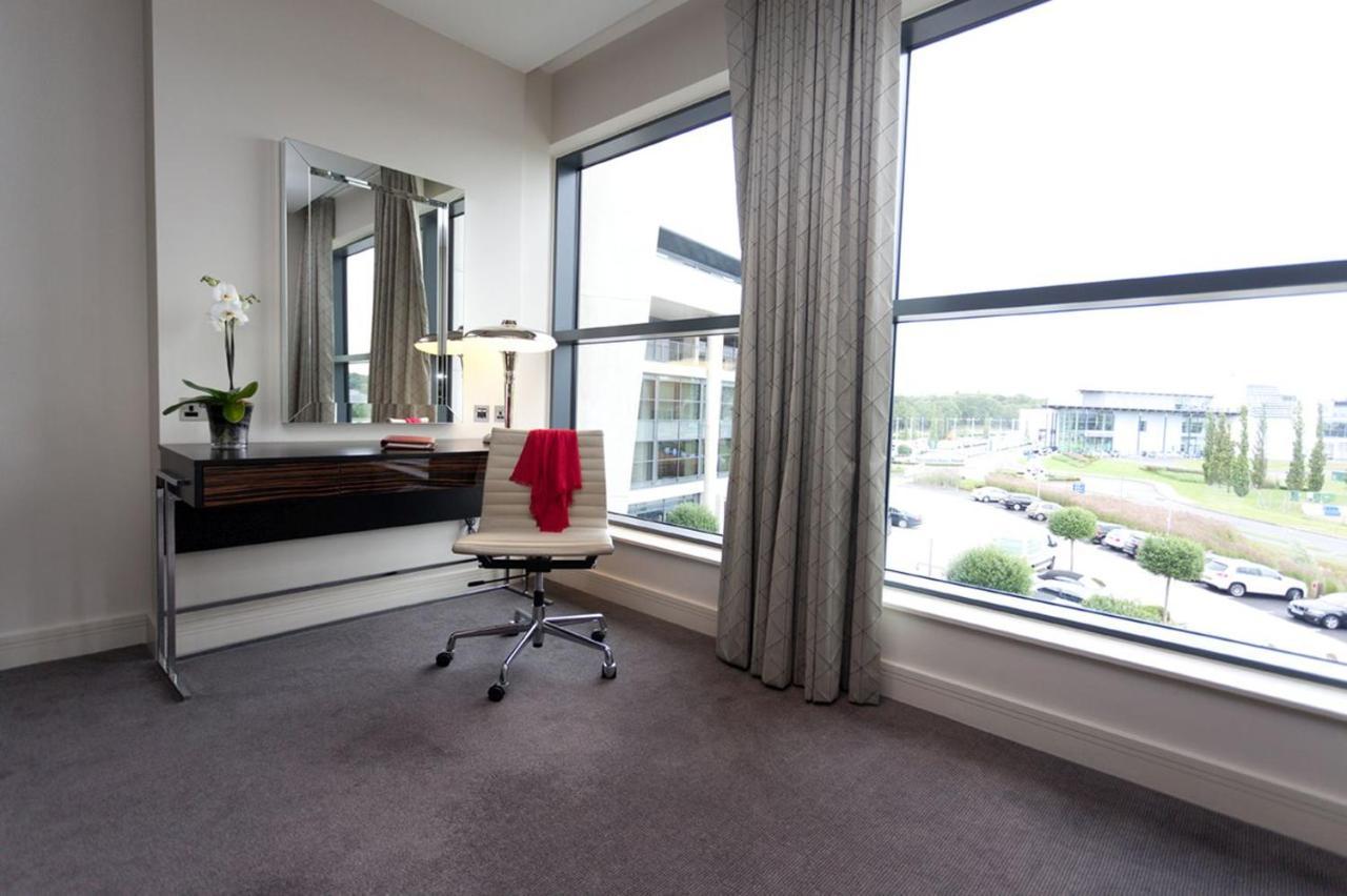 Brooklands Hotel & Spa Weybridge Ngoại thất bức ảnh