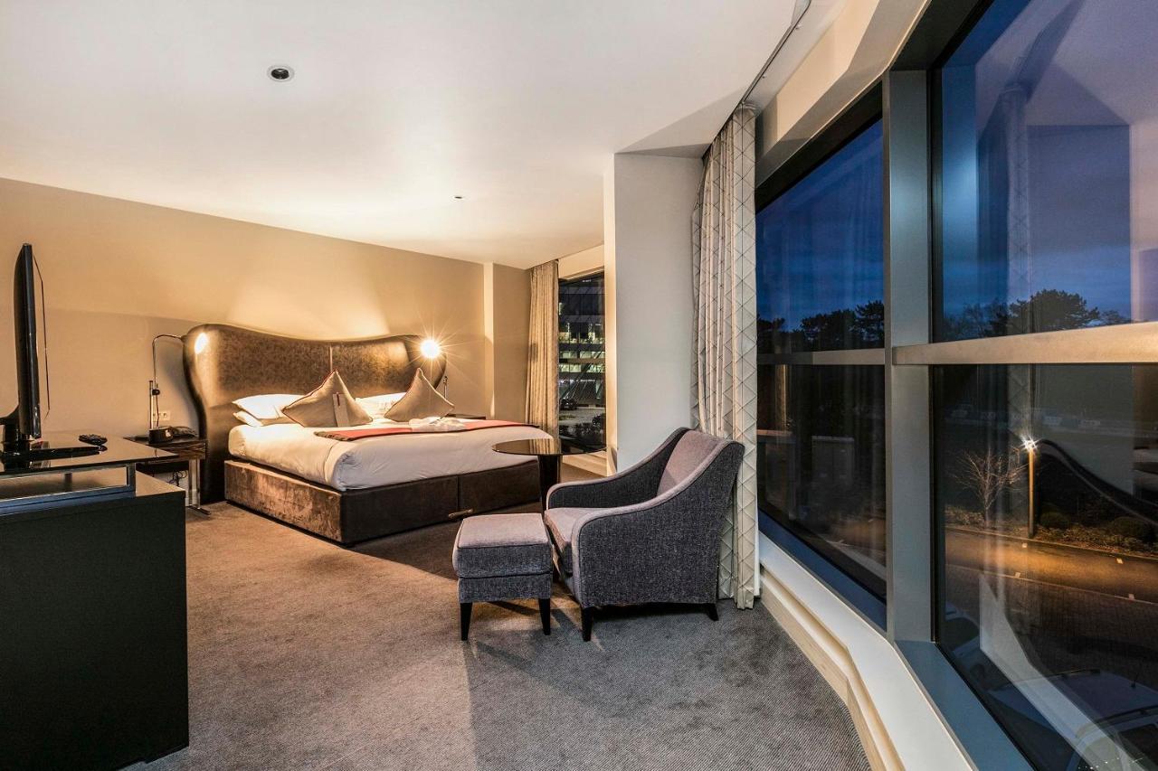 Brooklands Hotel & Spa Weybridge Ngoại thất bức ảnh