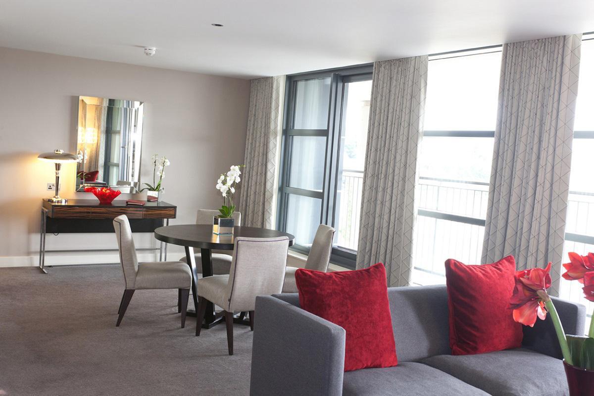 Brooklands Hotel & Spa Weybridge Ngoại thất bức ảnh