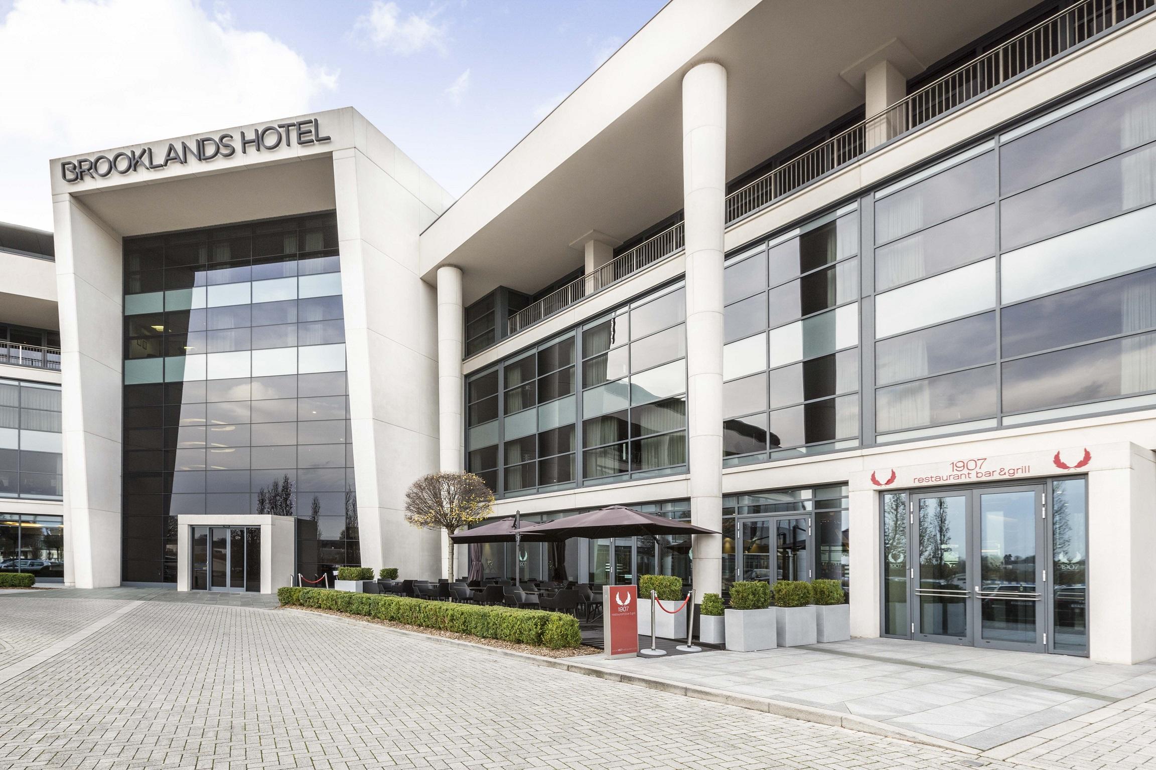 Brooklands Hotel & Spa Weybridge Ngoại thất bức ảnh