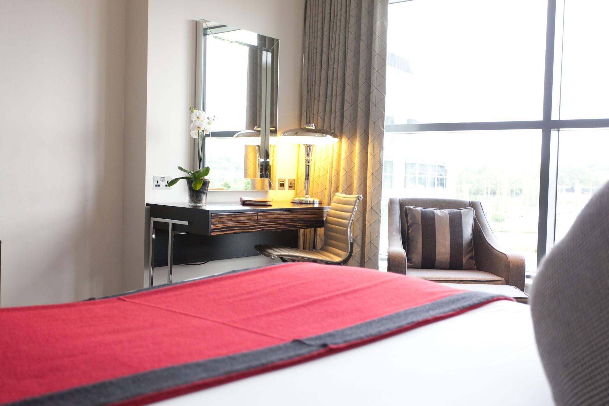 Brooklands Hotel & Spa Weybridge Ngoại thất bức ảnh